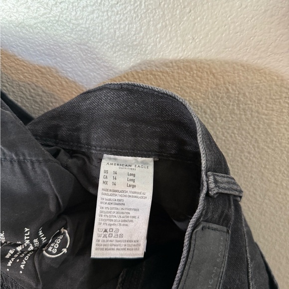 NWT American Eagle Super High Rise Baggy Wide Leg Jeans Black Size 14 Long - Picture 9 of 9
